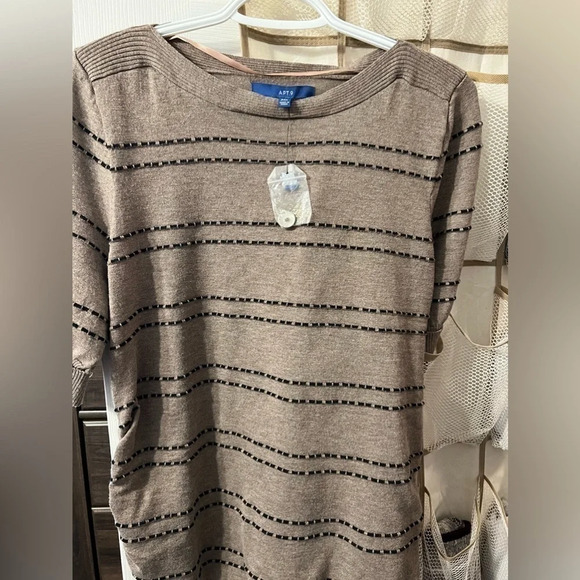 APT. 9‎ petite sweater - Picture 1 of 3